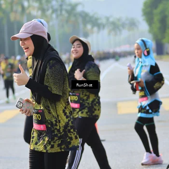 Runner Photo 6996008