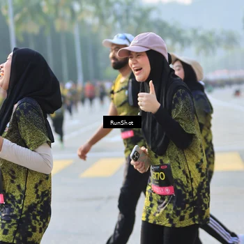 Runner Photo 6996011