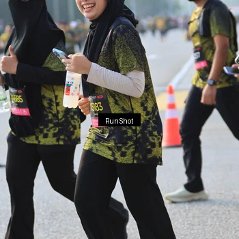Runner Photo 6996018