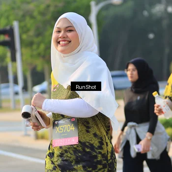 Runner Photo 6996024
