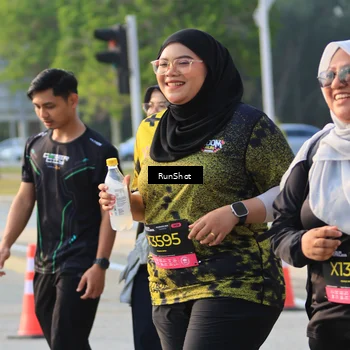 Runner Photo 6996034