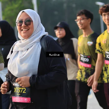 Runner Photo 6996041