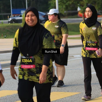 Runner Photo 6996085