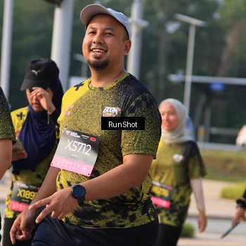 Runner Photo 6996145
