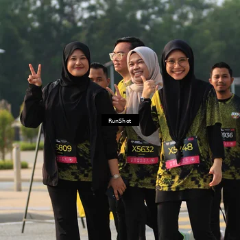 Runner Photo 6996155
