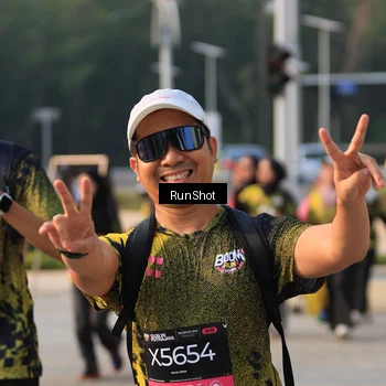 Runner Photo 6996208