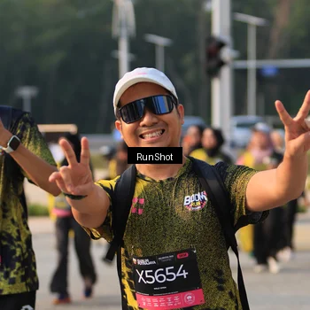 Runner Photo 6996209