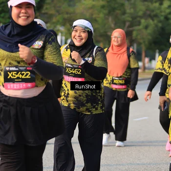 Runner Photo 6996270