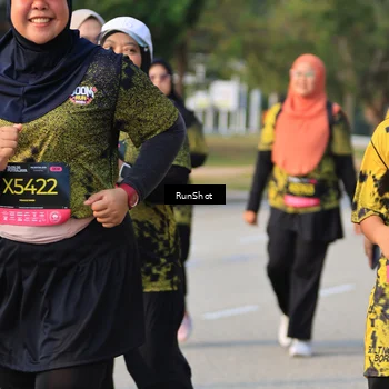 Runner Photo 6996285