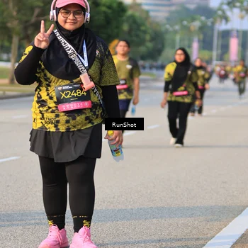 Runner Photo 6996287
