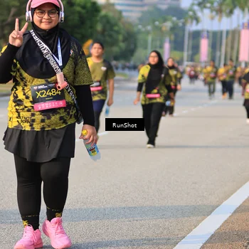 Runner Photo 6996288