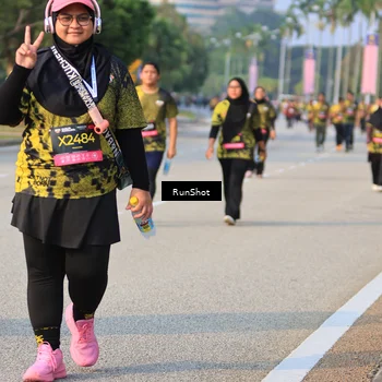 Runner Photo 6996291