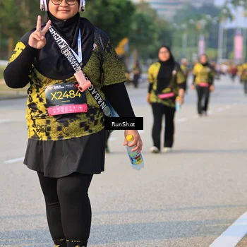 Runner Photo 6996300