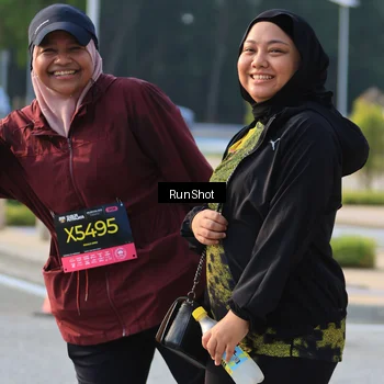 Runner Photo 6996323