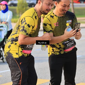 Runner Photo 6996387