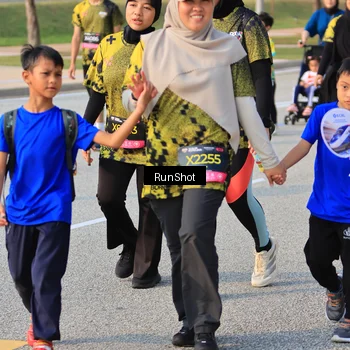 Runner Photo 6996395