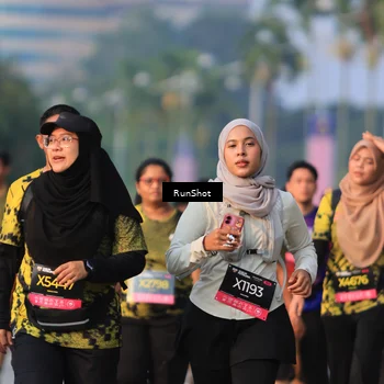 Runner Photo 6996398
