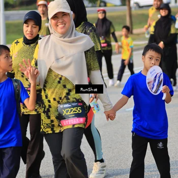 Runner Photo 6996410