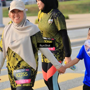 Runner Photo 6996415