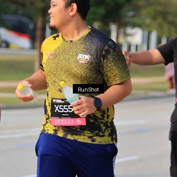 Runner Photo 6996420