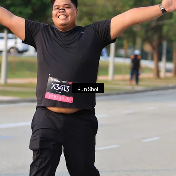 Runner Photo 6996429