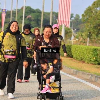 Runner Photo 6996784