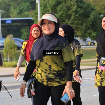 Runner Photo 6996917