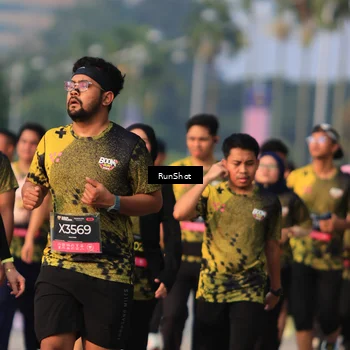 Runner Photo 6996966