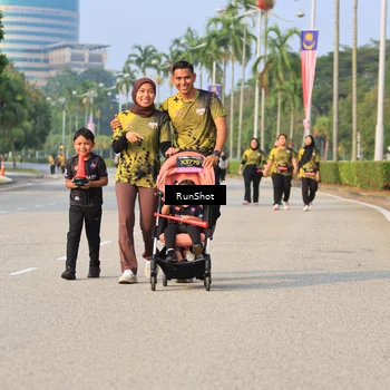 Runner Photo 6996974
