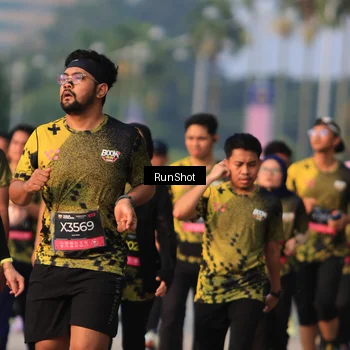 Runner Photo 6996985