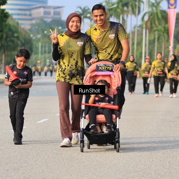 Runner Photo 6996990