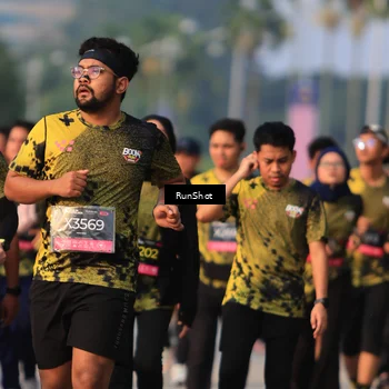 Runner Photo 6997002