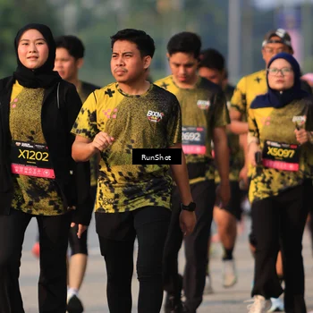 Runner Photo 6997019