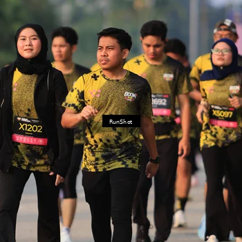 Runner Photo 6997038