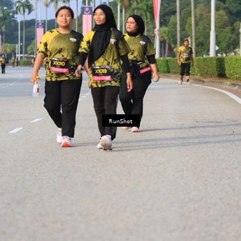 Runner Photo 6997048