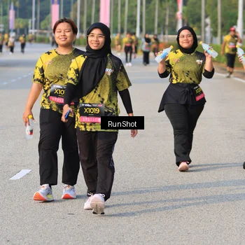 Runner Photo 6997057