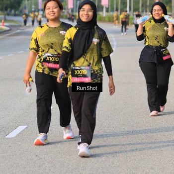 Runner Photo 6997080