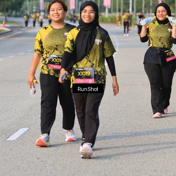 Runner Photo 6997081