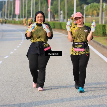Runner Photo 6997099