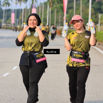 Runner Photo 6997104