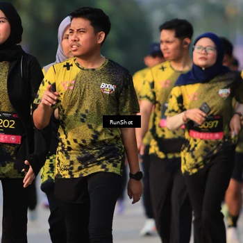 Runner Photo 6997122