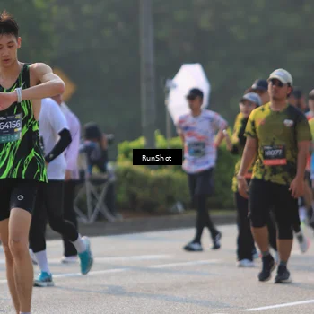 Runner Photo 6997165