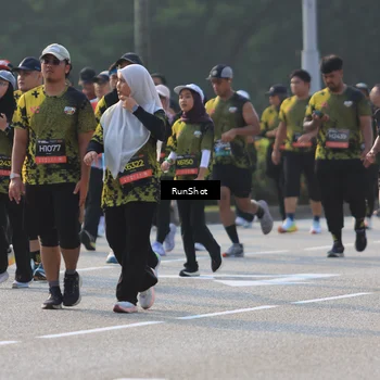 Runner Photo 6997179