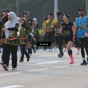 Runner Photo 6997183