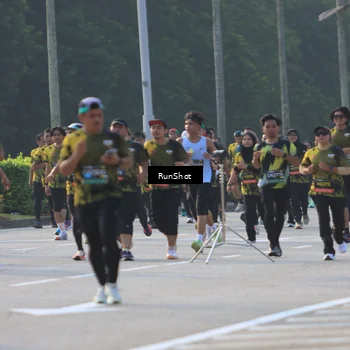 Runner Photo 6997194