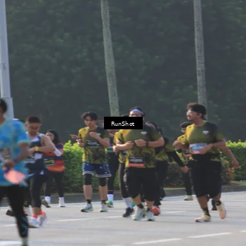 Runner Photo 6997210