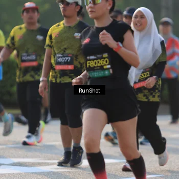 Runner Photo 6997225