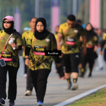 Runner Photo 6997340