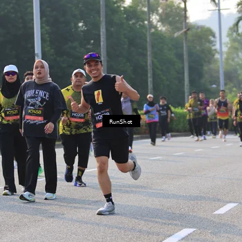 Runner Photo 6997347