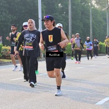 Runner Photo 6997350